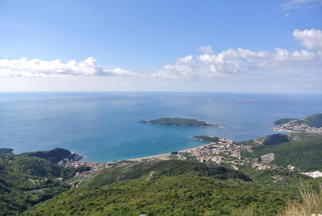 Apartments Crystall Budva Eksteriør billede