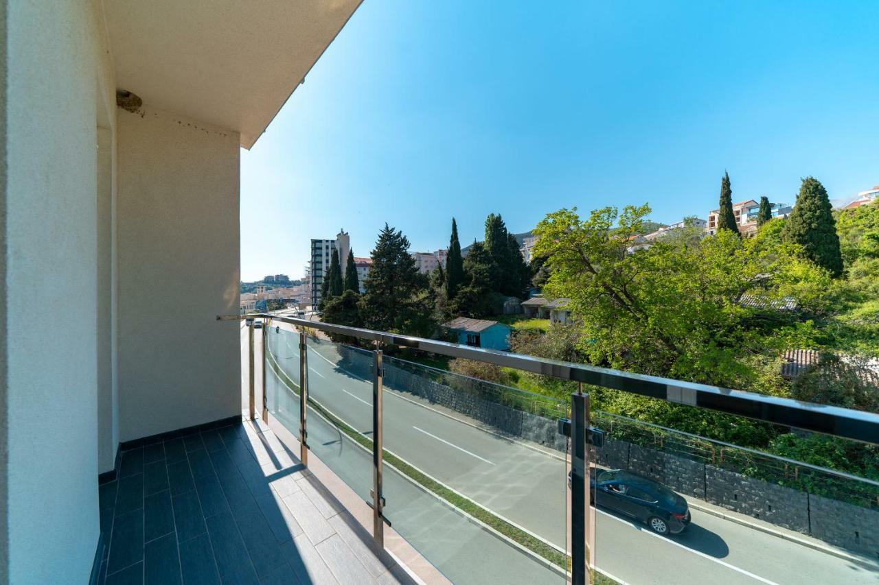 Apartments Crystall Budva Eksteriør billede