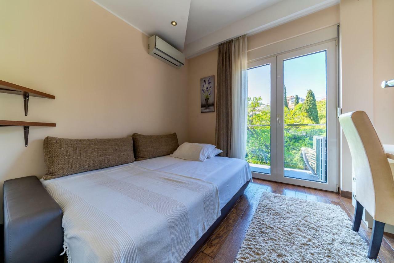 Apartments Crystall Budva Eksteriør billede