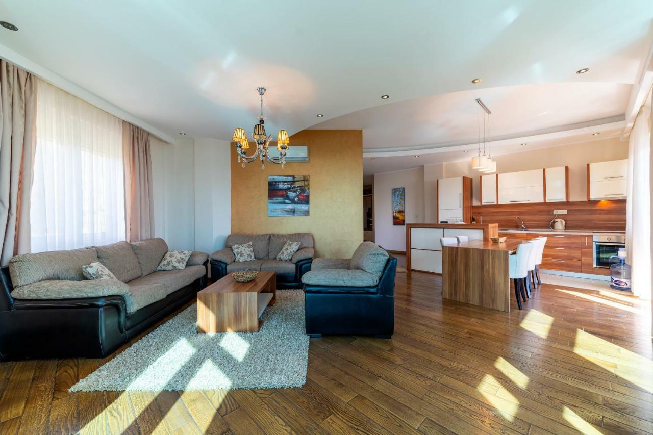 Apartments Crystall Budva Eksteriør billede