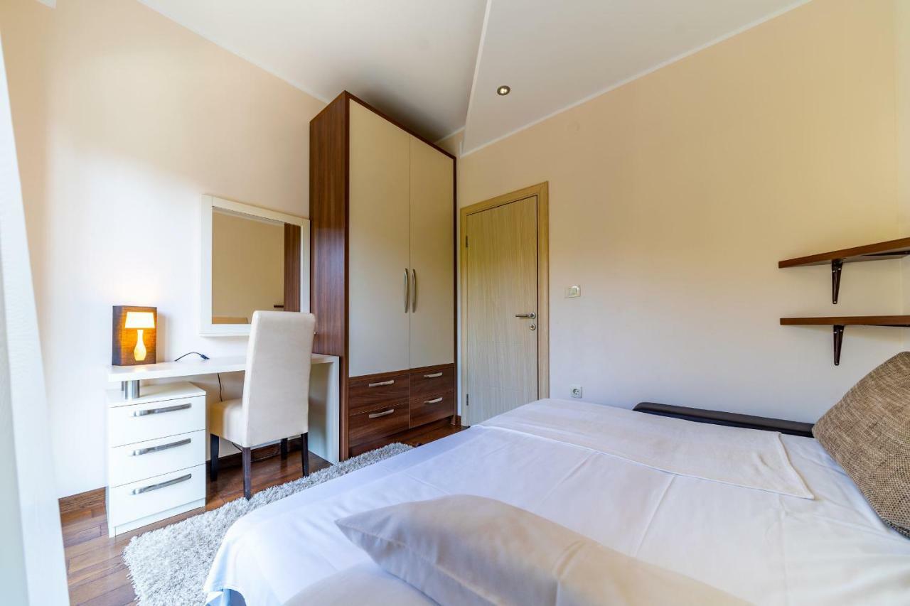 Apartments Crystall Budva Eksteriør billede
